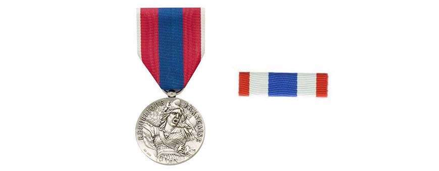 Médailles Dixmudes Agrafes